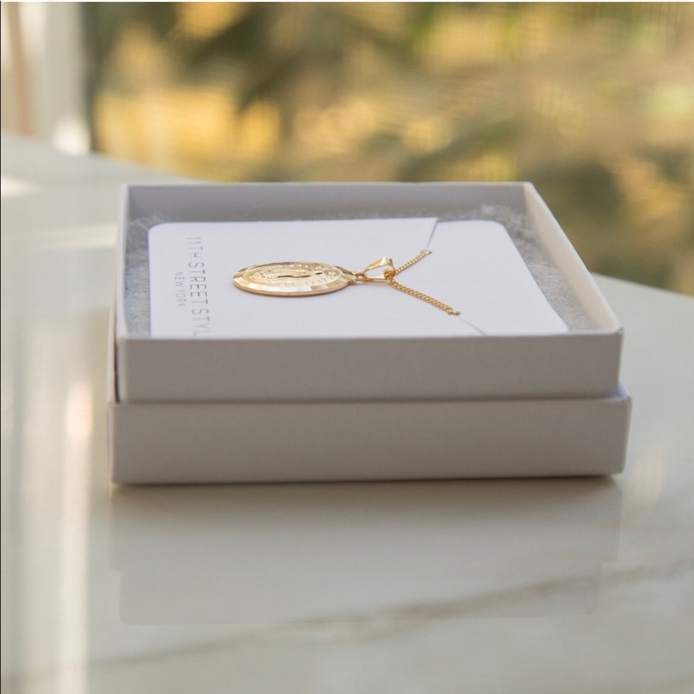 Virgin Mary Necklace | 18k Gold Filled - Picture 6 of 8